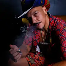 Luis J Gomez